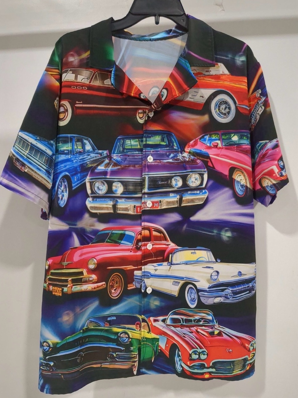 Vintage Car Print Short-Sleeve Button-Up Shirt - Multicolor